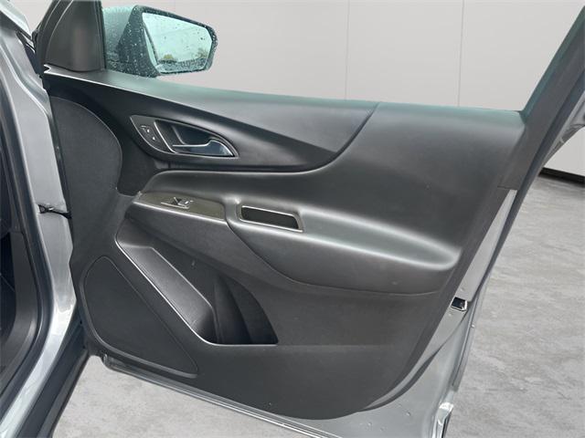 Photo of 2023 Sterling Gray Metallic Chevrolet Equinox