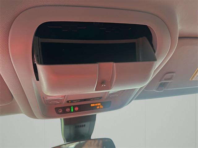 Photo of 2023 Sterling Gray Metallic Chevrolet Equinox
