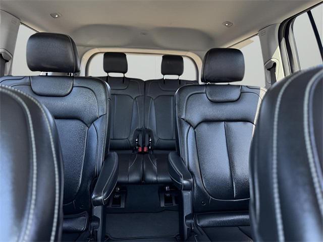 Photo of 2023 Baltic Gray Metallic Clearcoat Jeep Grand Cherokee L