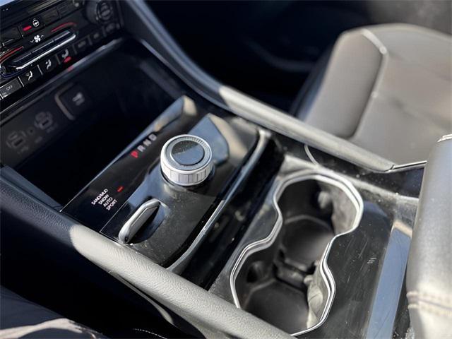 Photo of 2023 Baltic Gray Metallic Clearcoat Jeep Grand Cherokee L