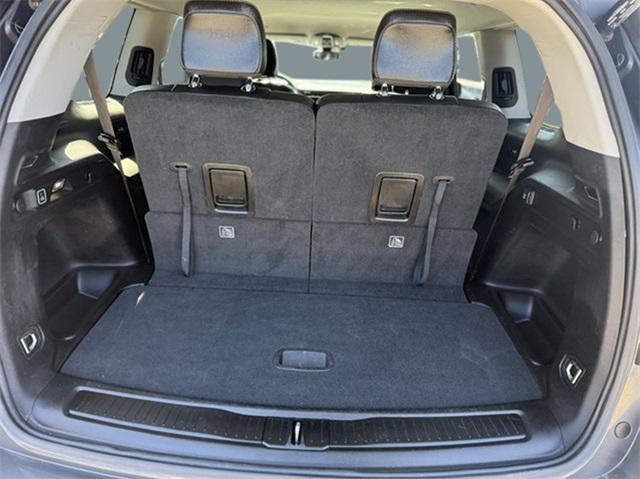 Photo of 2023 Baltic Gray Metallic Clearcoat Jeep Grand Cherokee L