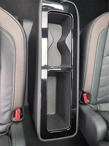 Photo of 2024 Brilliant Silver Metallic Nissan Pathfinder