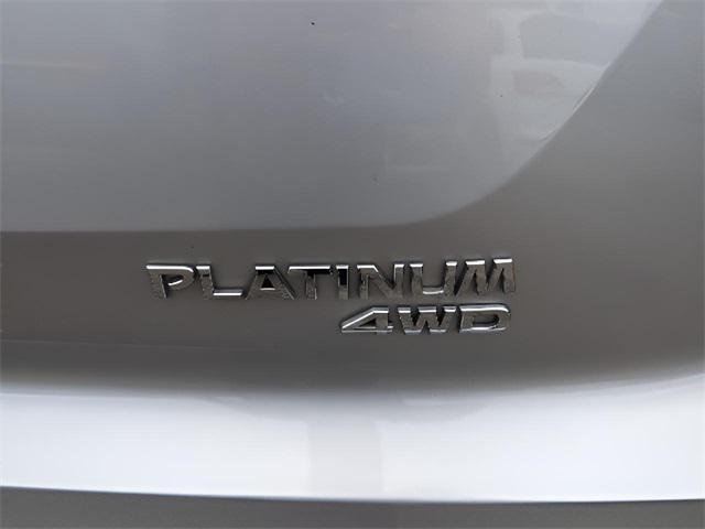 Photo of 2024 Brilliant Silver Metallic Nissan Pathfinder