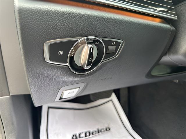 Photo of 2021 Black Mercedes-Benz E-Class