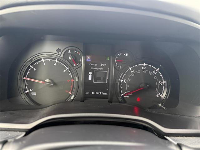Photo of 2022 White Toyota 4Runner