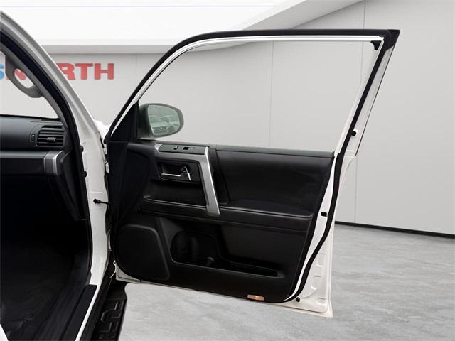 Photo of 2022 White Toyota 4Runner