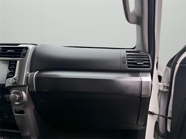 Photo of 2022 White Toyota 4Runner