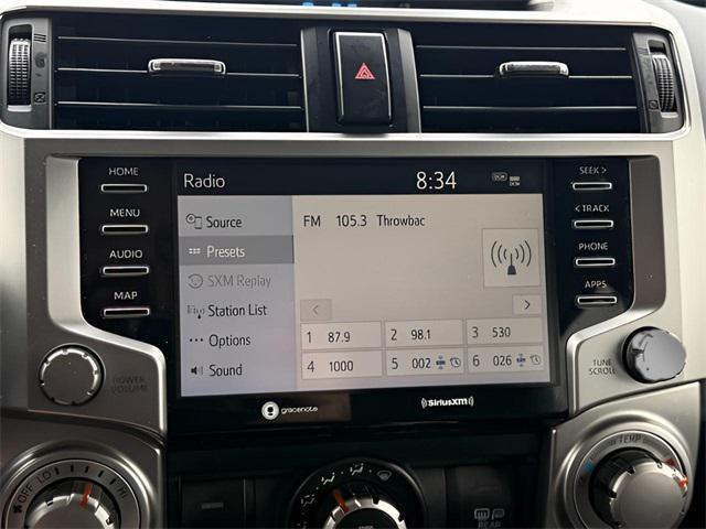 Photo of 2022 White Toyota 4Runner