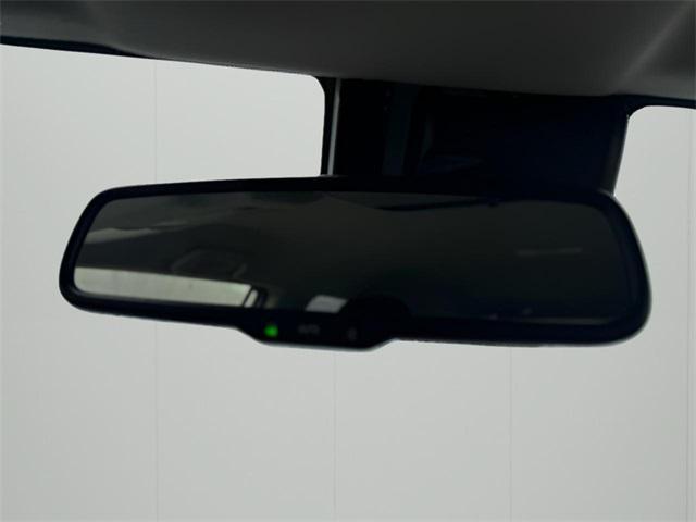Photo of 2022 White Toyota 4Runner