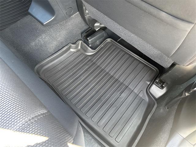 Photo of 2023 Crystal White Pearl Subaru Crosstrek