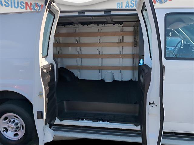 Photo of 2023 Summit White Chevrolet Express 2500