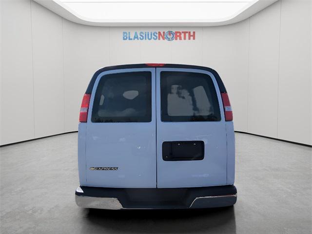 Photo of 2023 Summit White Chevrolet Express 2500