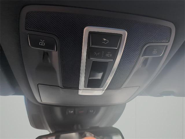 Photo of 2016 Gray Mercedes-Benz GLE-Class