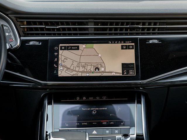 Photo of 2021 Glacier White Metallic Audi Q7
