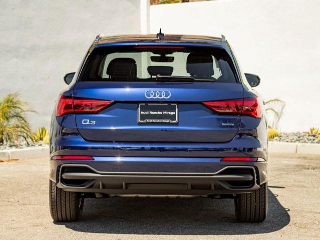 Photo of 2025 Navarra Blue Metallic Audi Q3