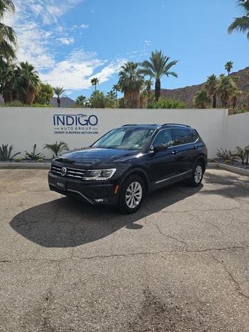 Photo of 2018 Deep Black Pearl Metallic Volkswagen Tiguan