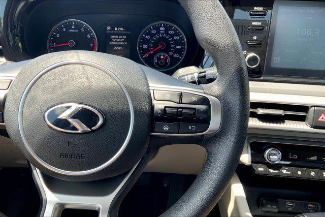 Photo of 2021 Glacial White Pearl Kia K5