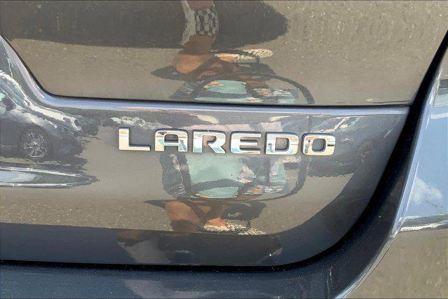 Photo of 2022 Baltic Gray Metallic Clearcoat Jeep Grand Cherokee L