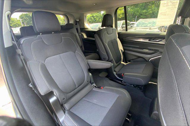 Photo of 2022 Baltic Gray Metallic Clearcoat Jeep Grand Cherokee L