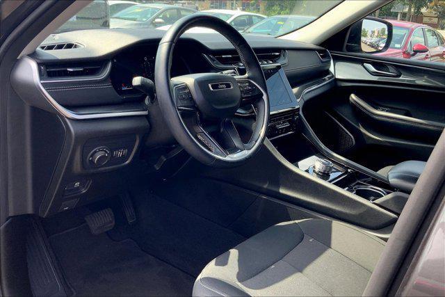 Photo of 2022 Baltic Gray Metallic Clearcoat Jeep Grand Cherokee L