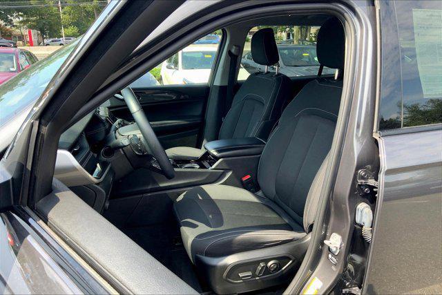 Photo of 2022 Baltic Gray Metallic Clearcoat Jeep Grand Cherokee L