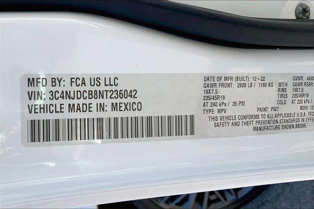 Photo of 2022 Bright White Clearcoat Jeep Compass