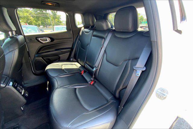 Photo of 2022 Bright White Clearcoat Jeep Compass