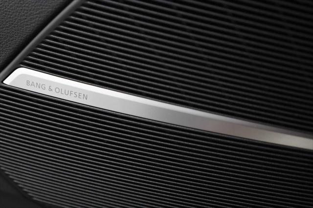 Photo of 2025 Samurai Gray Metallic Audi Q7