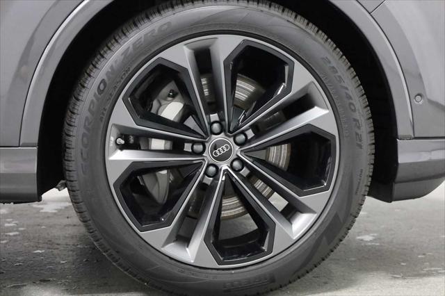 Photo of 2025 Samurai Gray Metallic Audi Q7