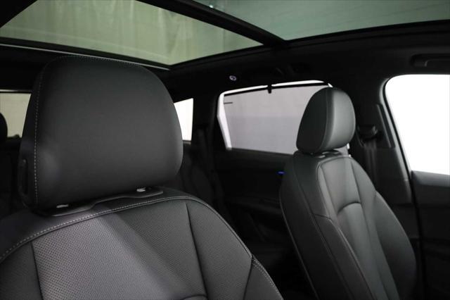 Photo of 2025 Samurai Gray Metallic Audi Q7