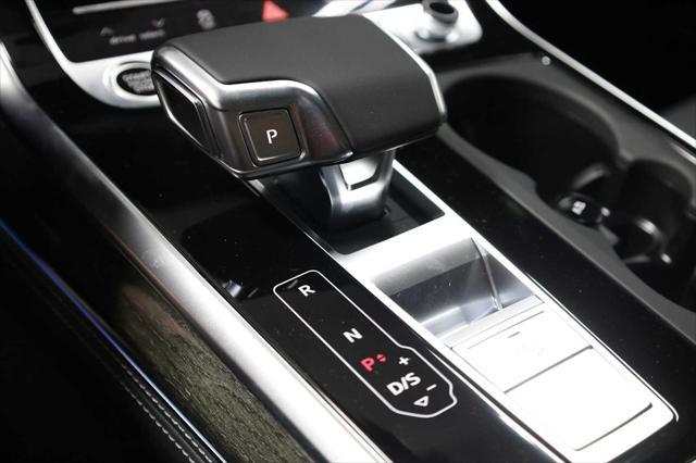 Photo of 2025 Samurai Gray Metallic Audi Q7