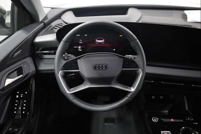 Photo of 2025 Gray Audi Q6 e-tron