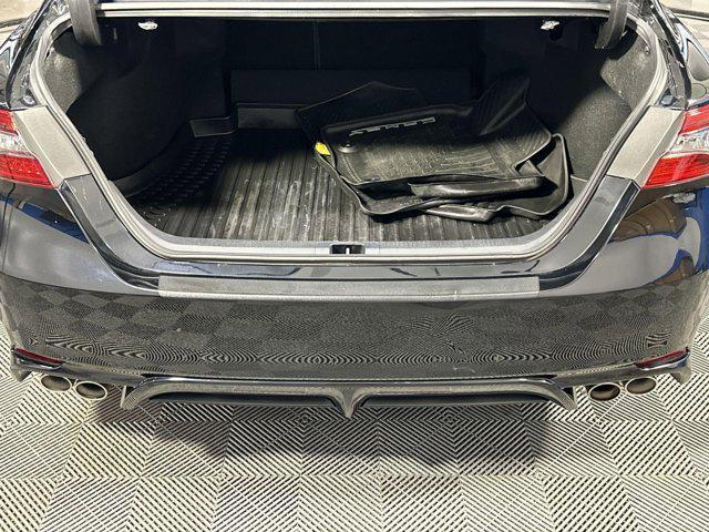 Photo of 2021 Midnight Black Metallic Toyota Camry