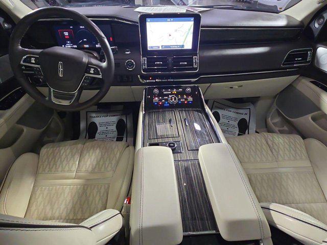 Photo of 2020 PRISTINE WHITE Lincoln Navigator