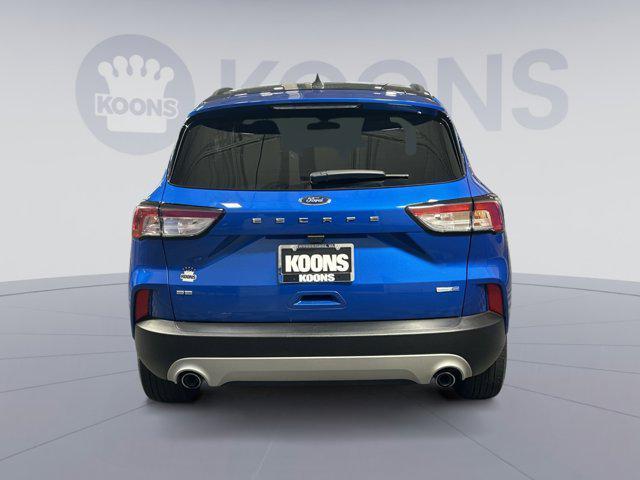 Photo of 2020 VELOCITY BLUE METALLIC Ford Escape