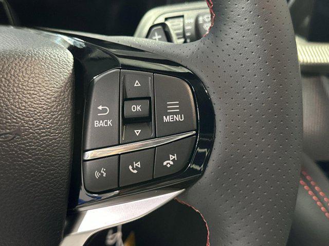 Photo of 2025 Star White Metallic Tri-Coat Ford Explorer