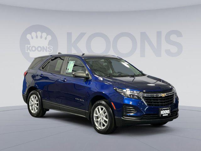 Photo of 2022 Blue Glow Metallic Chevrolet Equinox