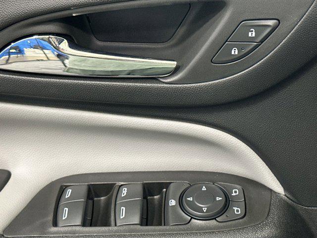Photo of 2022 Blue Glow Metallic Chevrolet Equinox