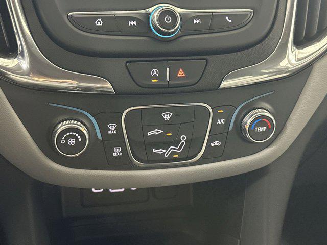 Photo of 2022 Blue Glow Metallic Chevrolet Equinox