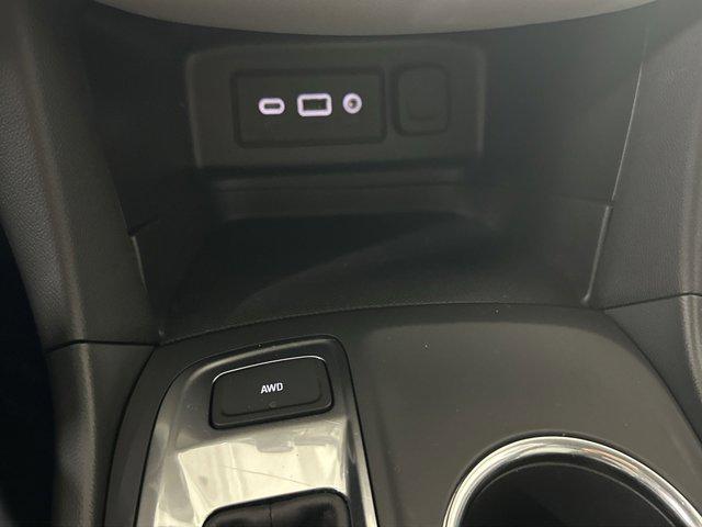 Photo of 2022 Blue Glow Metallic Chevrolet Equinox