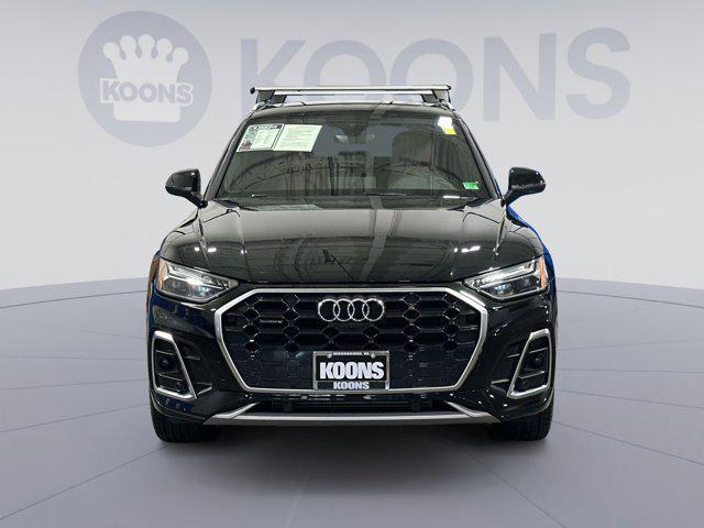 Photo of 2022 Mythos Black Metallic Audi Q5