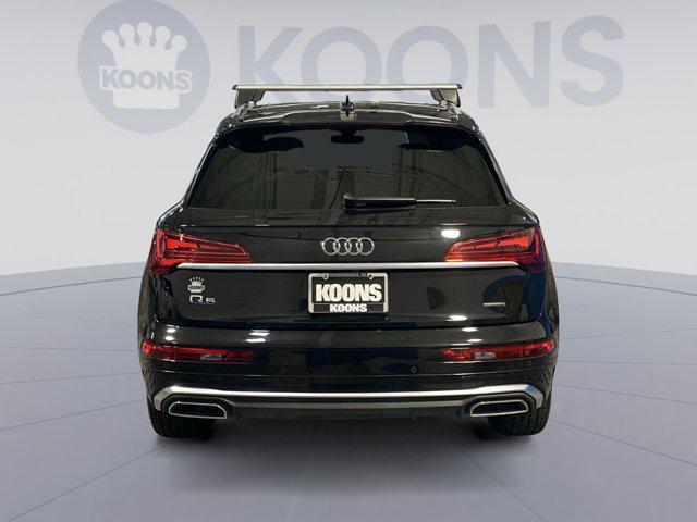 Photo of 2022 Mythos Black Metallic Audi Q5