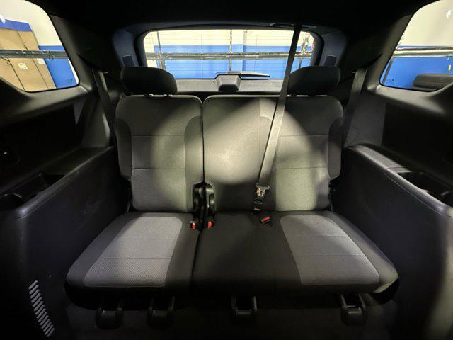 Photo of 2022 Silver Ice Metallic Chevrolet Traverse