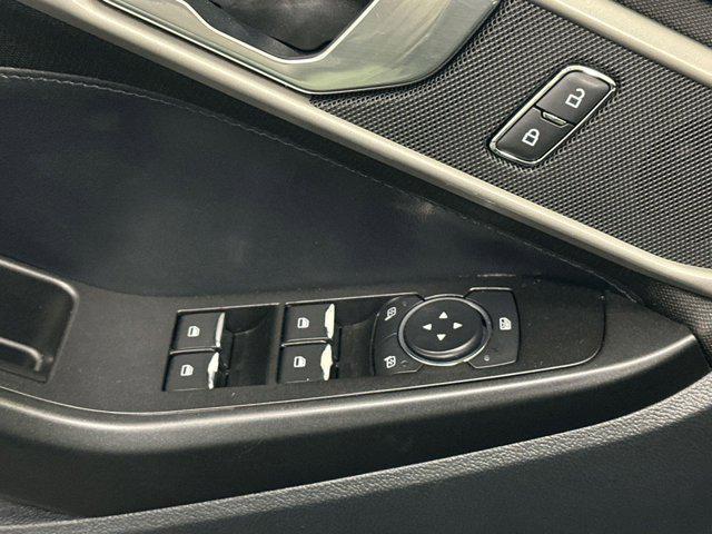 Photo of 2020 AGATE BLACK METALLIC Ford Explorer