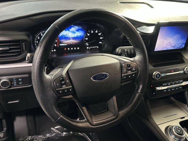 Photo of 2020 AGATE BLACK METALLIC Ford Explorer