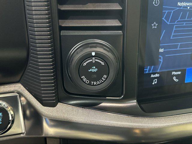 Photo of 2025 STAR WHITE METALLIC TRICOAT Ford F-150