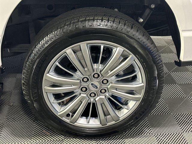 Photo of 2025 STAR WHITE METALLIC TRICOAT Ford F-150