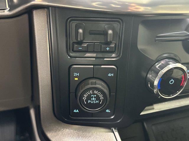 Photo of 2025 STAR WHITE METALLIC TRICOAT Ford F-150