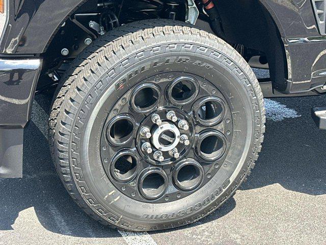 Photo of 2025 AGATE BLACK Ford F-350