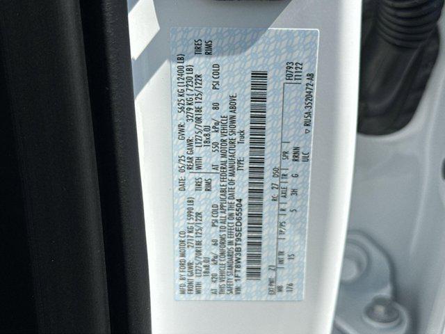 Photo of 2025 Oxford White Ford F-350